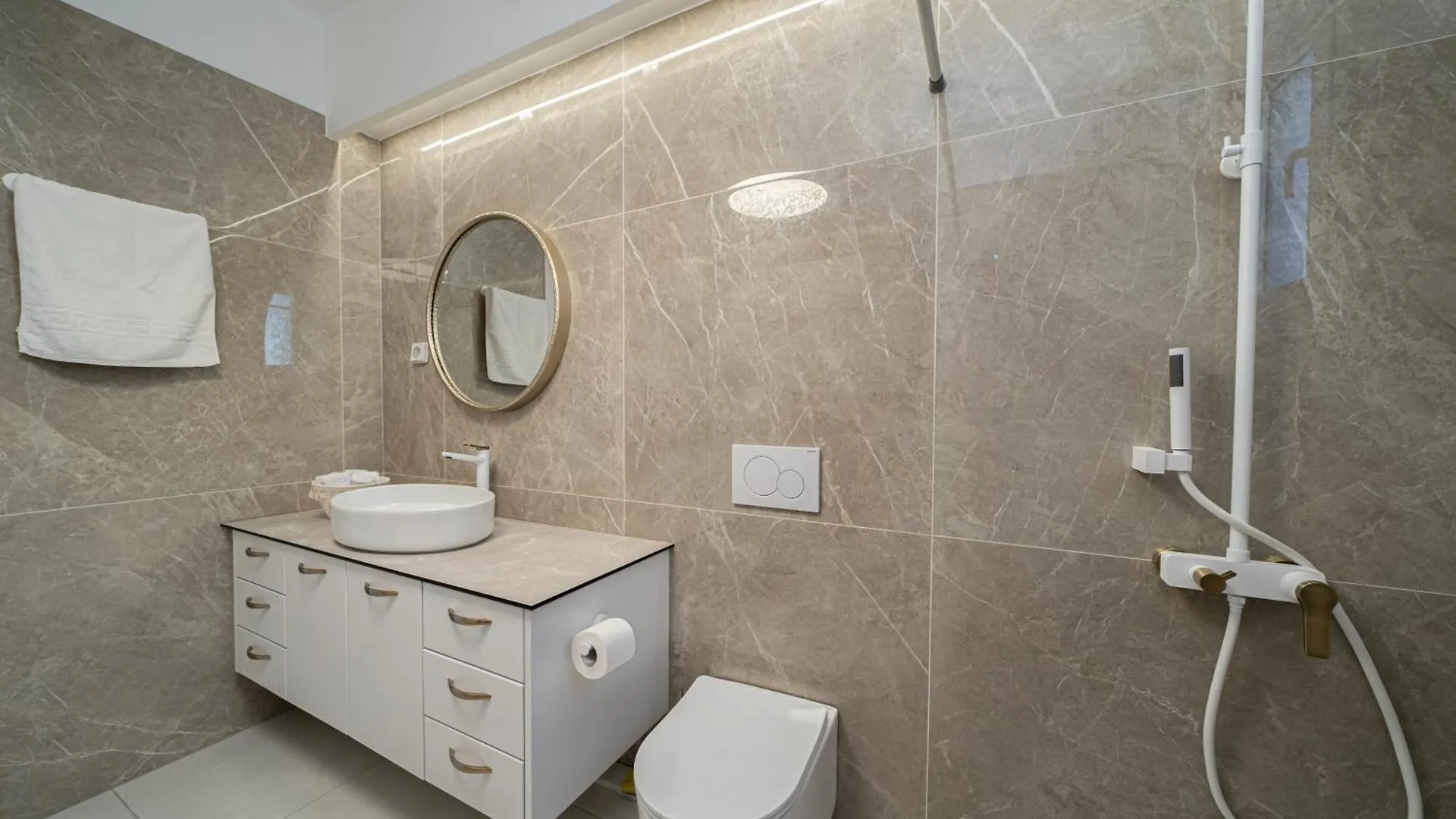 Melina'S Apartments Karavomylos