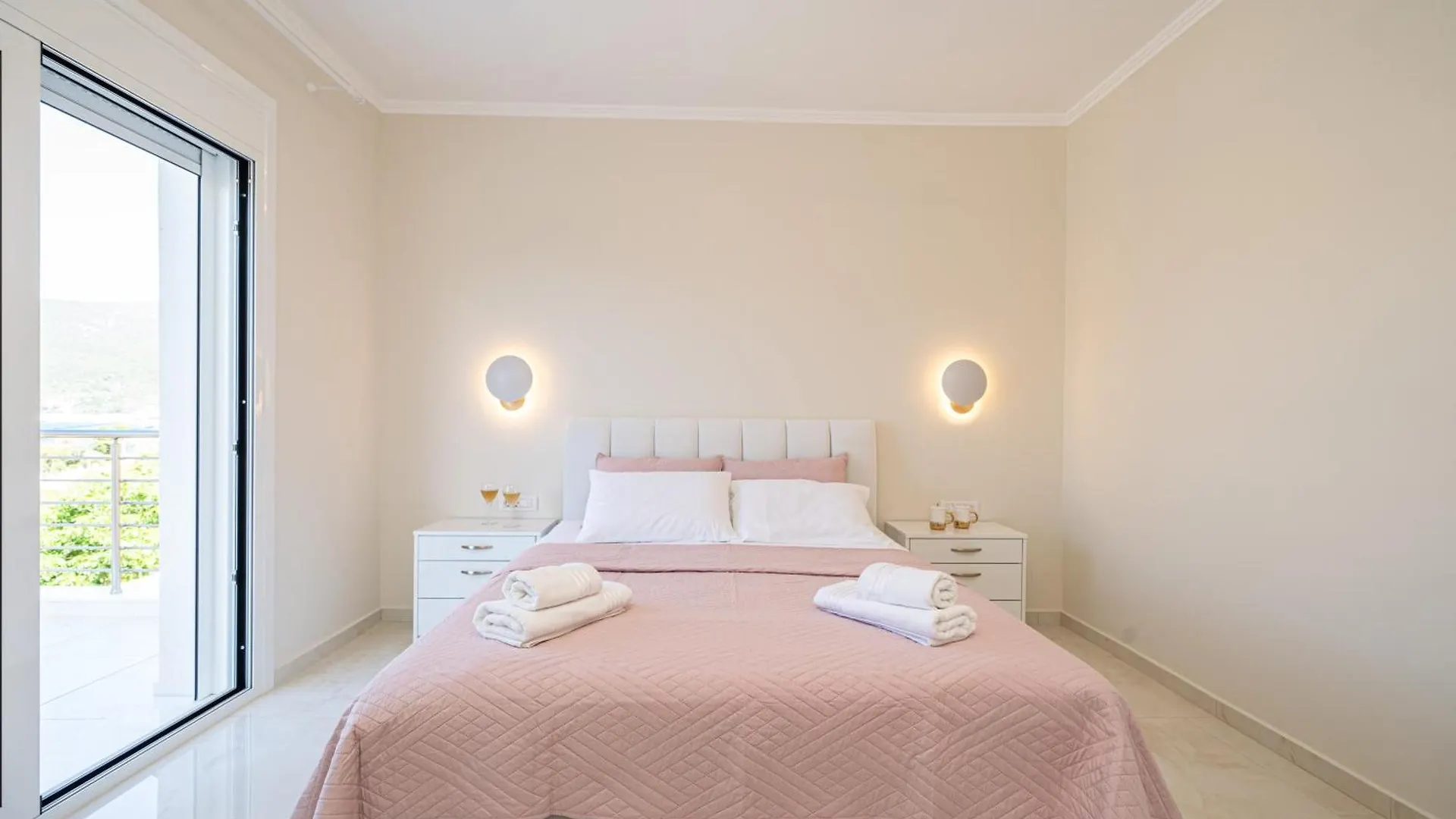 Melina'S Apartments Karavomylos Greece